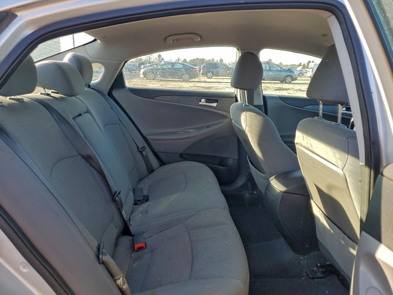 2011 HYUNDAI SONATA