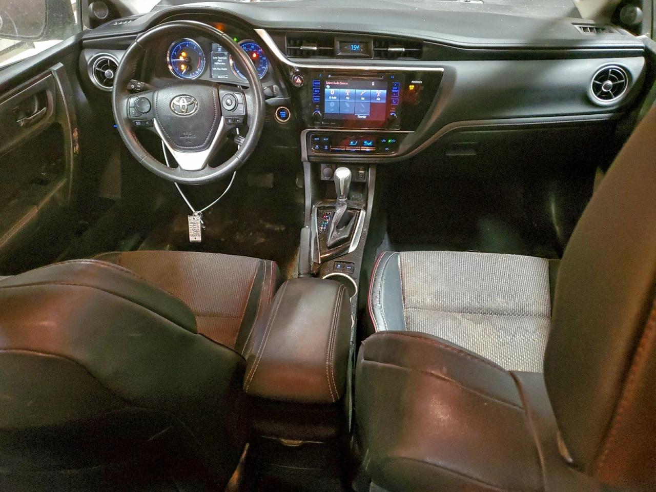 2017 TOYOTA COROLLA