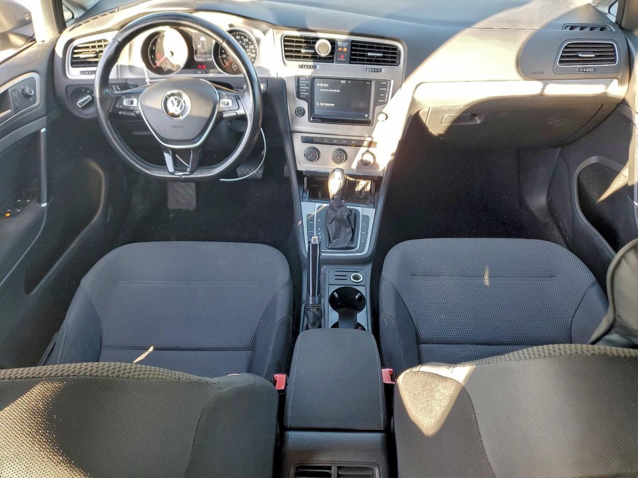 2017 VOLKSWAGEN GOLF