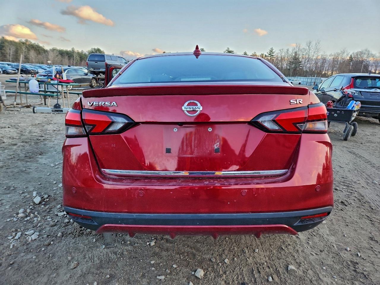 2020 NISSAN VERSA