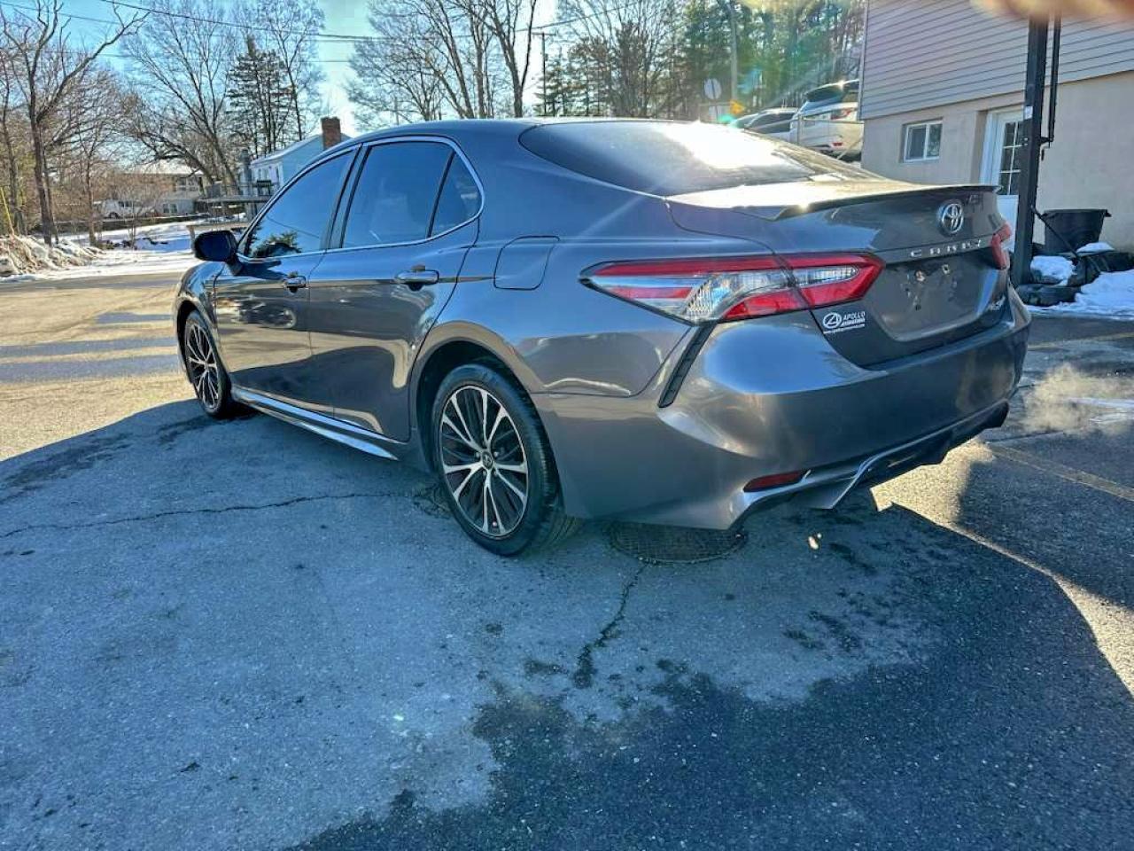 2018 TOYOTA CAMRY