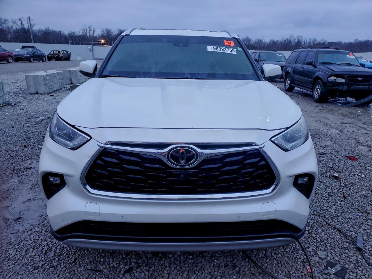 2021 TOYOTA HIGHLANDER