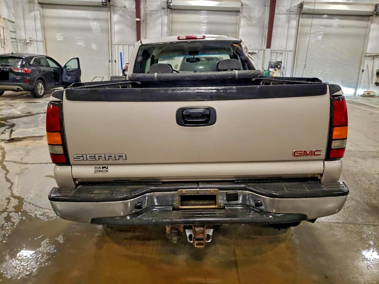 2005 GMC Sierra