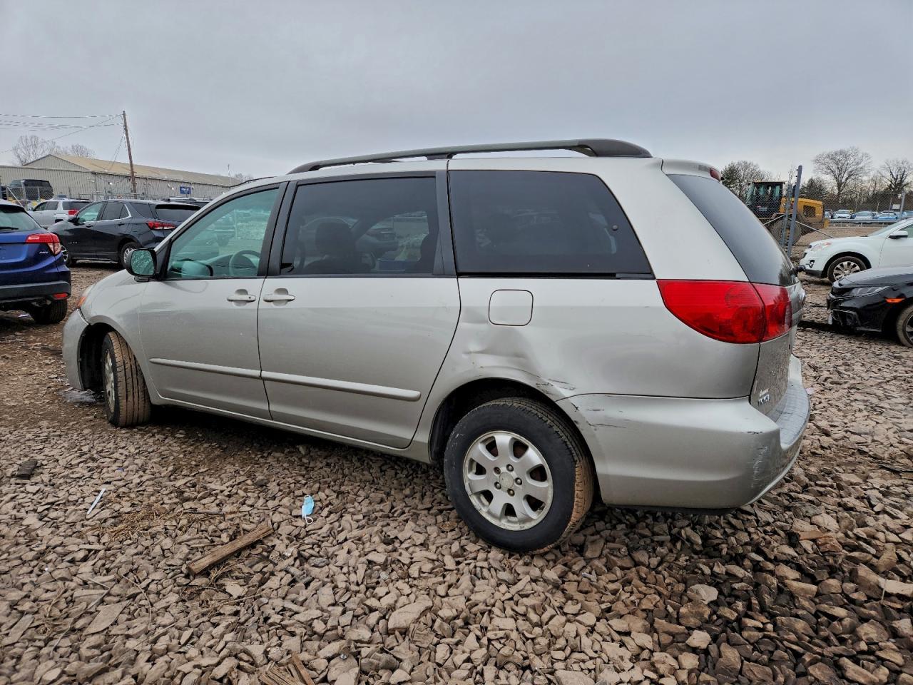 2006 TOYOTA SIENNA