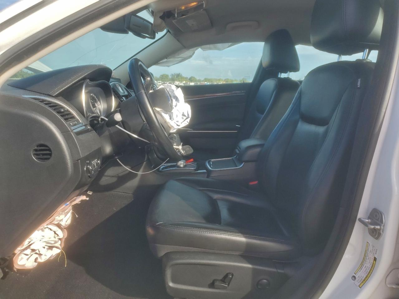 2022 CHRYSLER 300