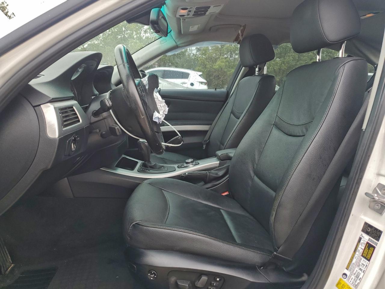 2011 BMW 3 SERIES