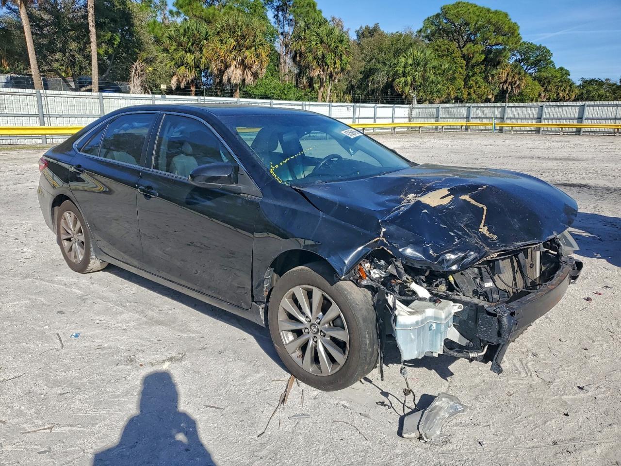2017 TOYOTA CAMRY