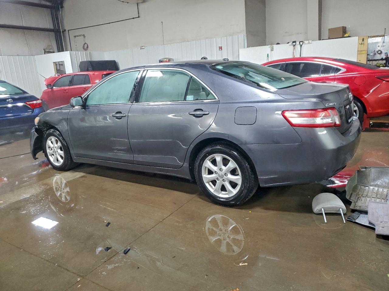 2011 TOYOTA CAMRY