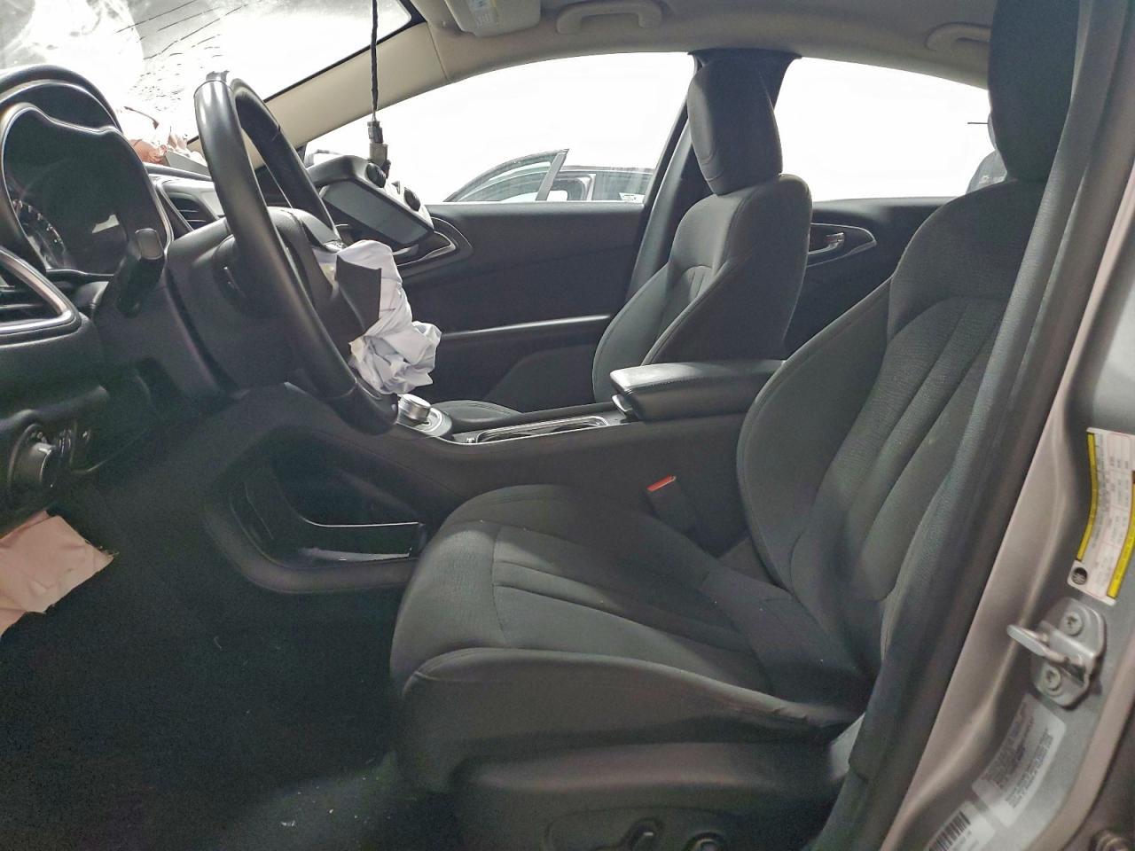 2017 CHRYSLER 200