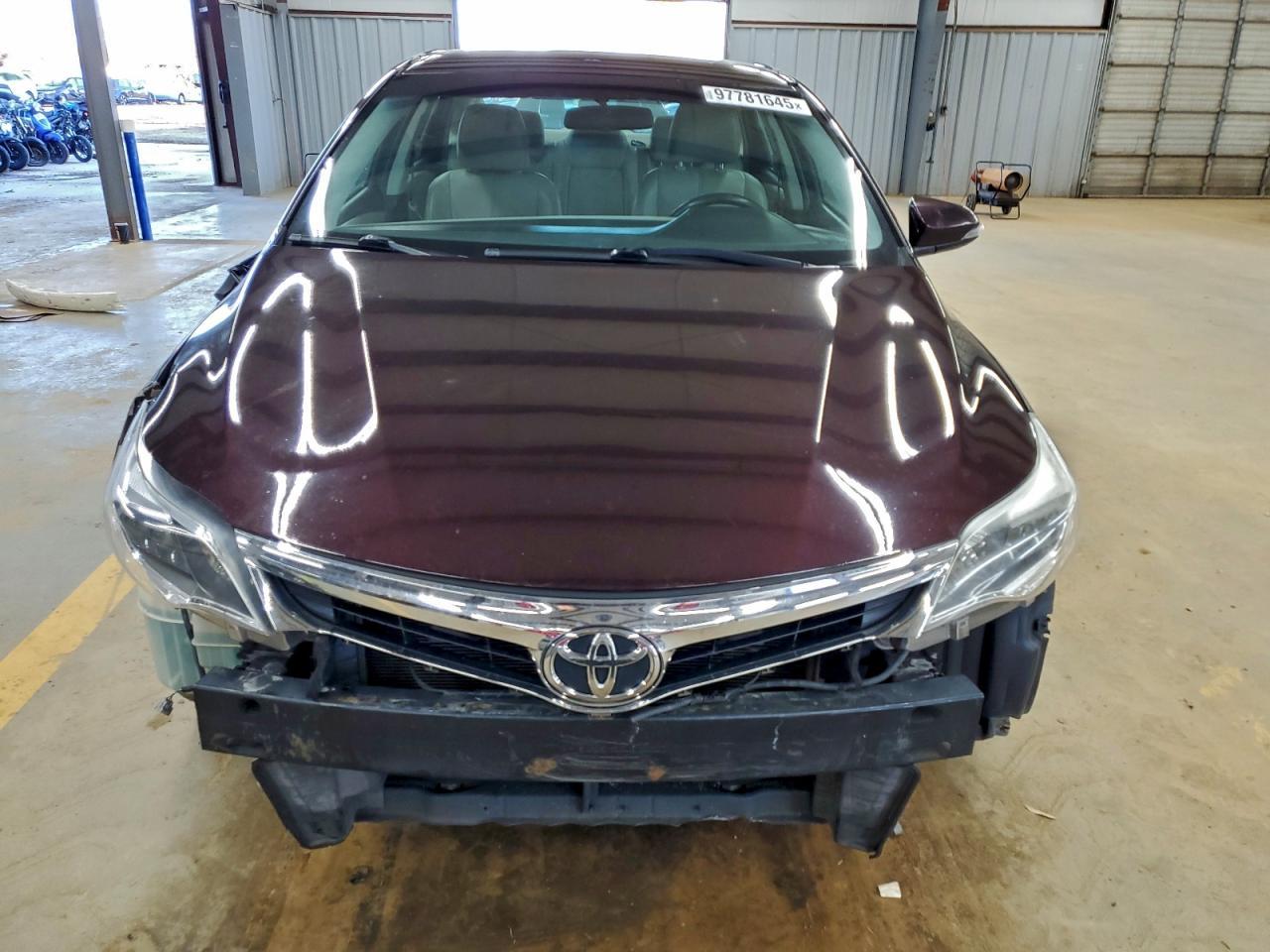 2013 TOYOTA Avalon