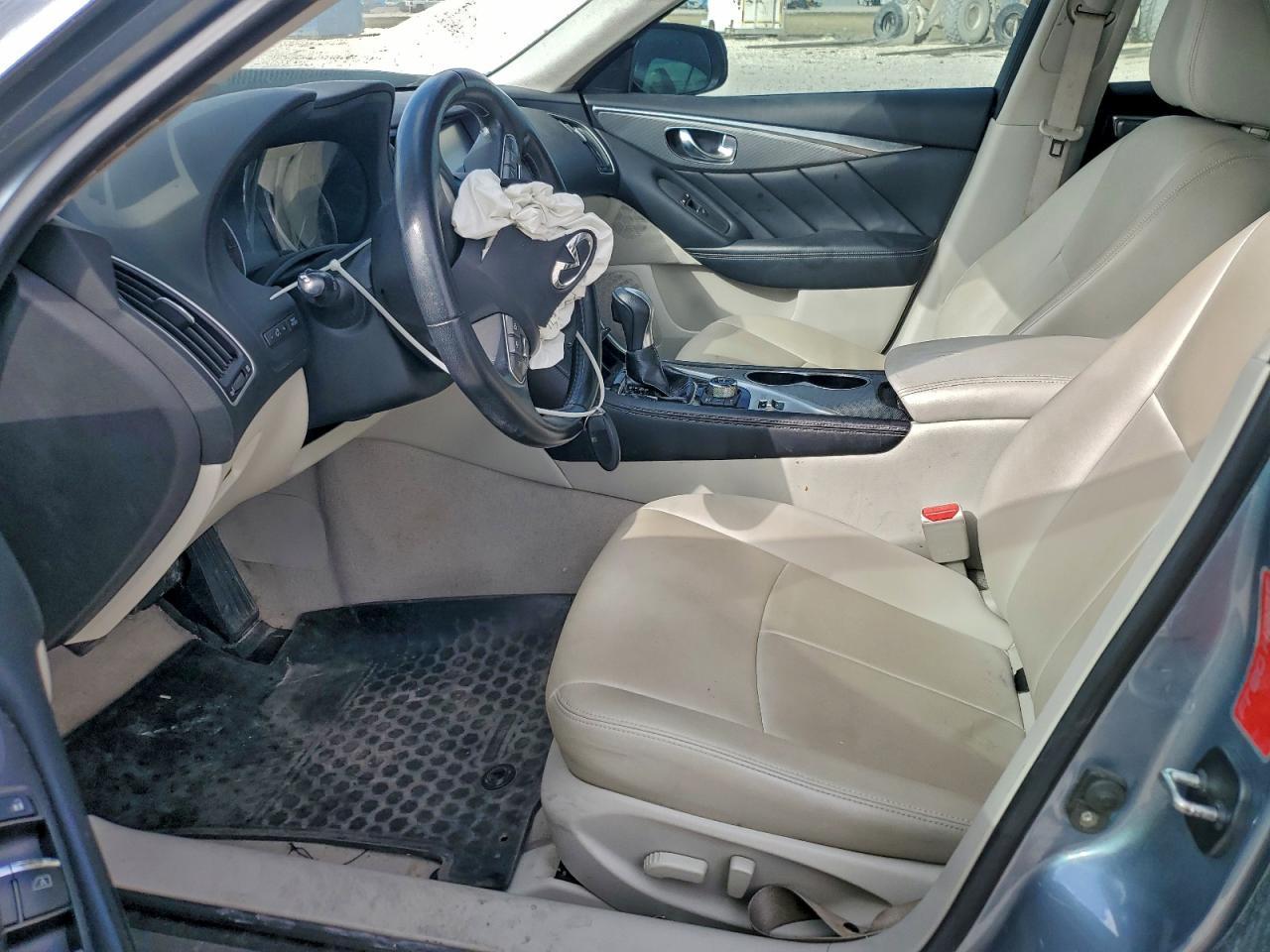 2017 INFINITI Q50