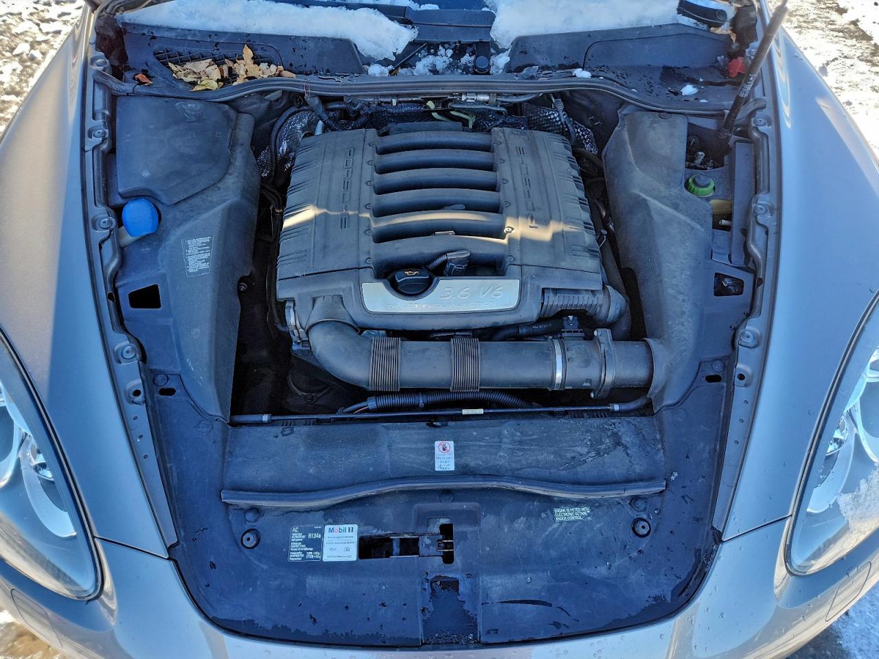 2012 PORSCHE CAYENNE