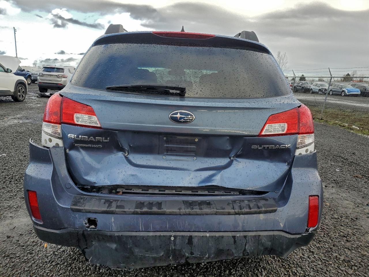 2014 SUBARU Outback