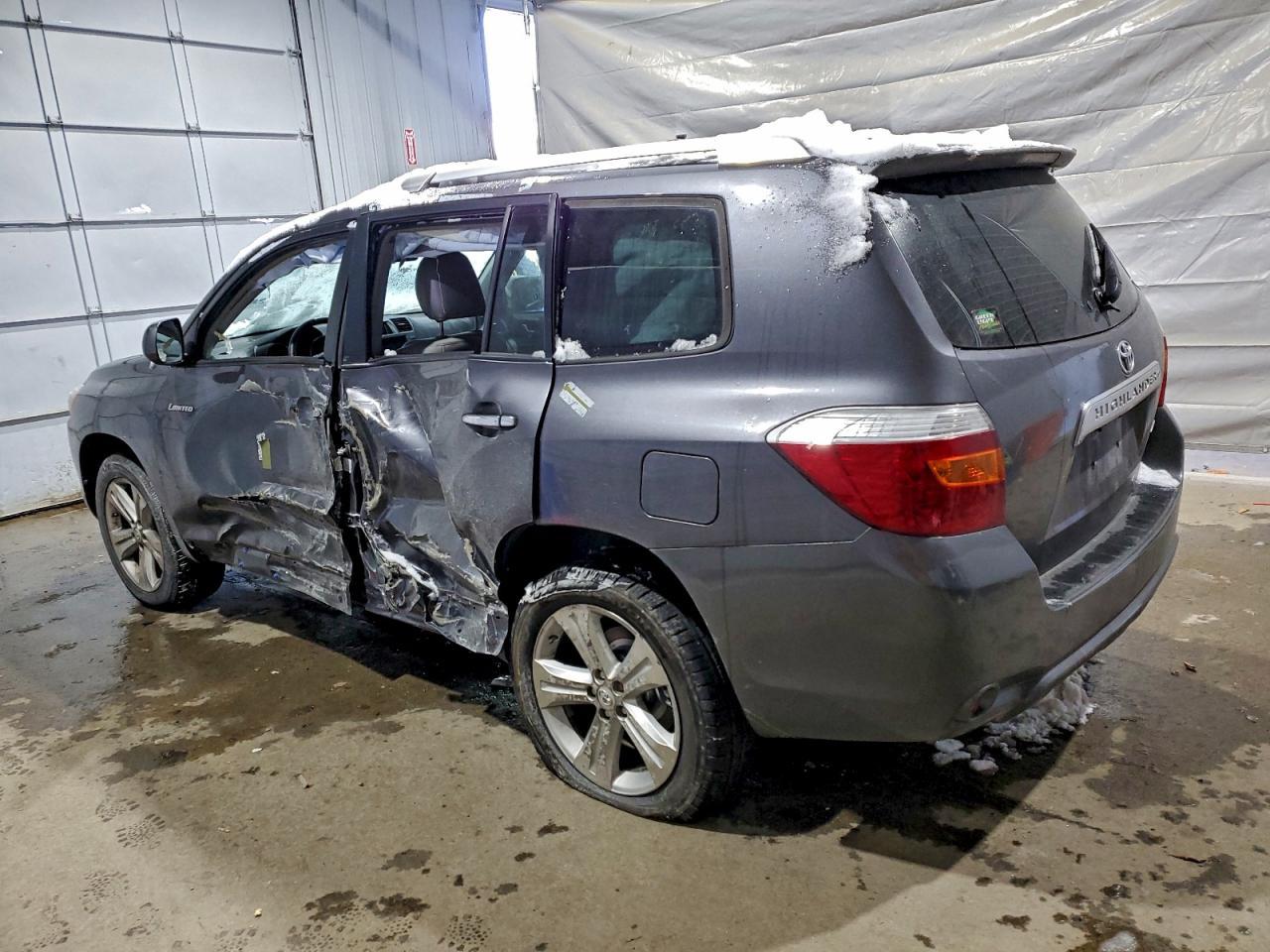 2010 TOYOTA HIGHLANDER