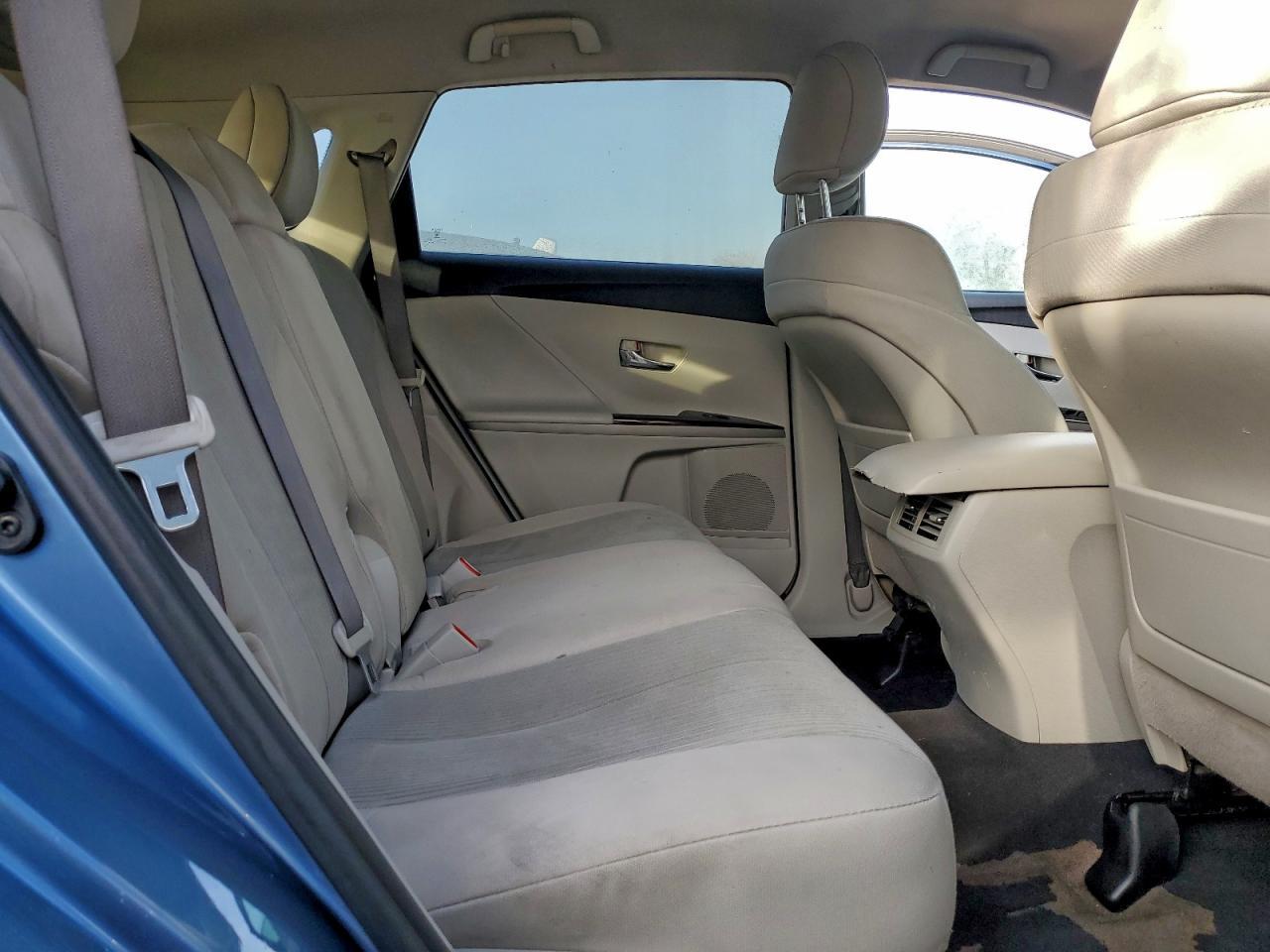 2010 TOYOTA VENZA