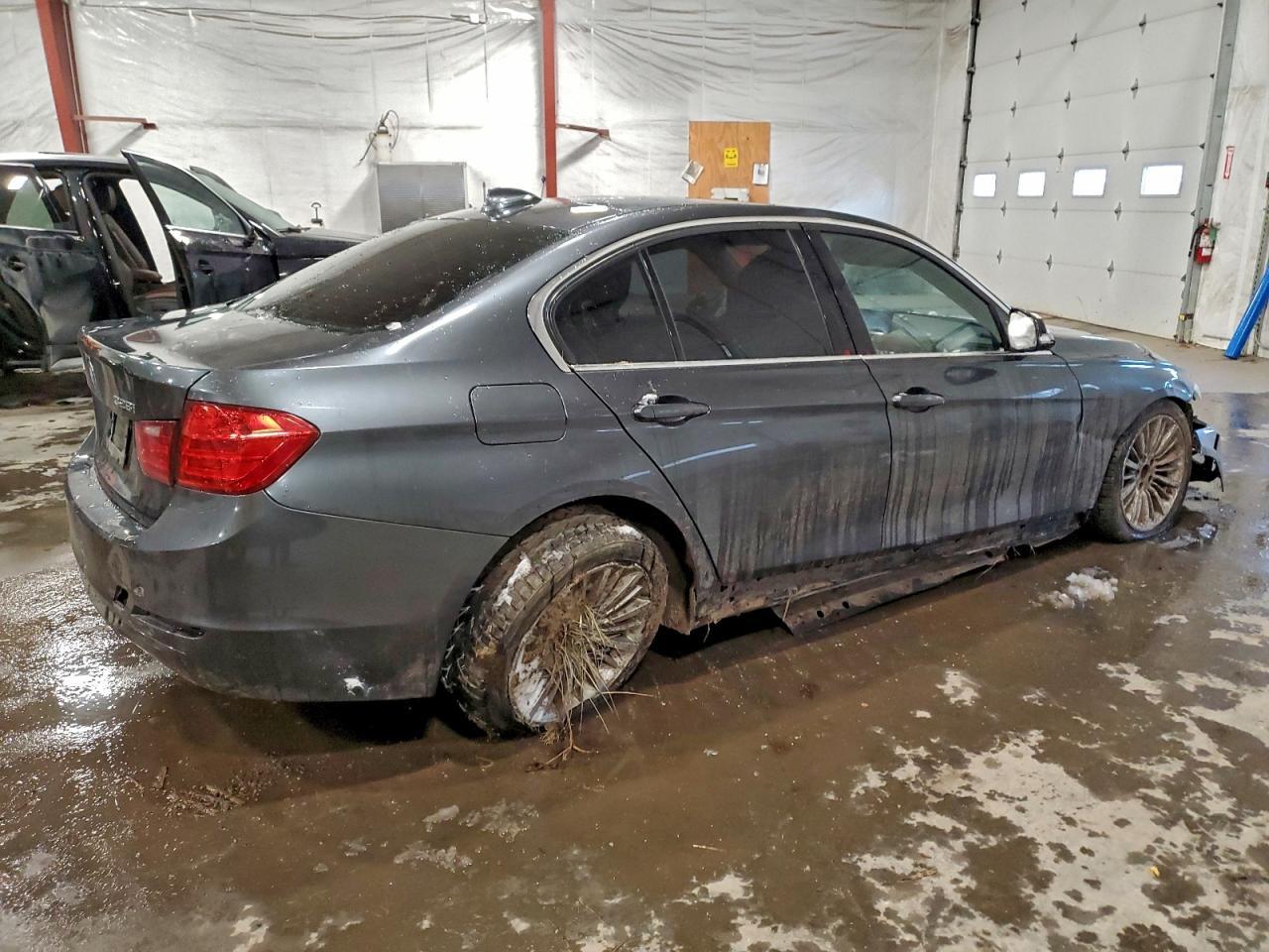 2013 BMW 3 SERIES