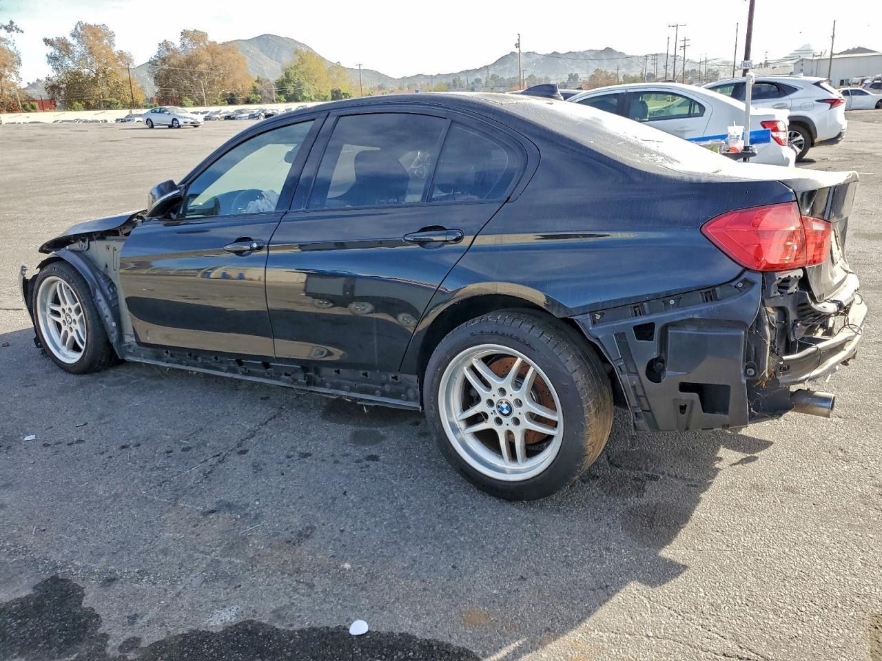 2013 BMW 3 SERIES