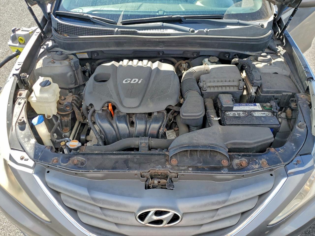 2011 HYUNDAI SONATA