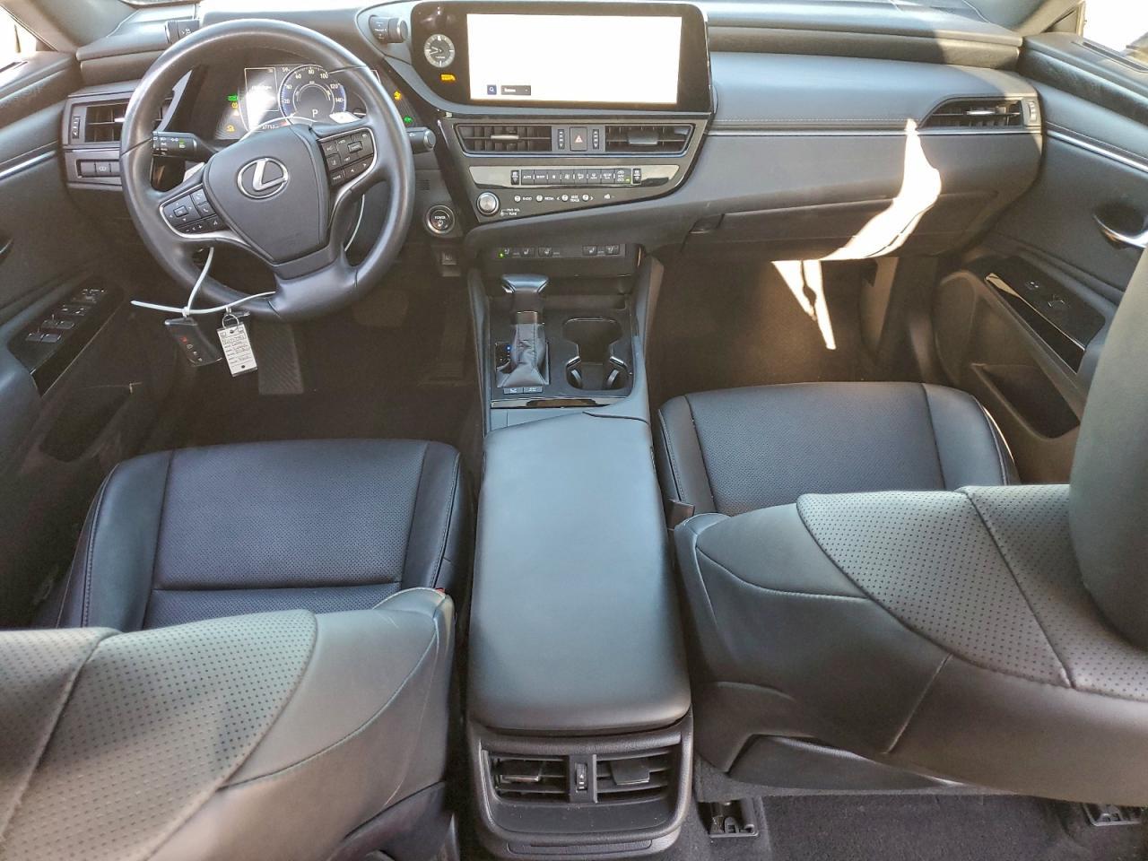 2024 LEXUS ES 300H