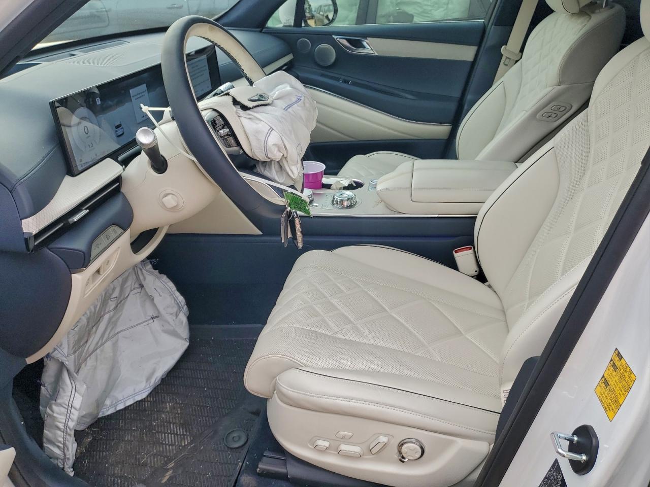 2025 GENESIS GV80