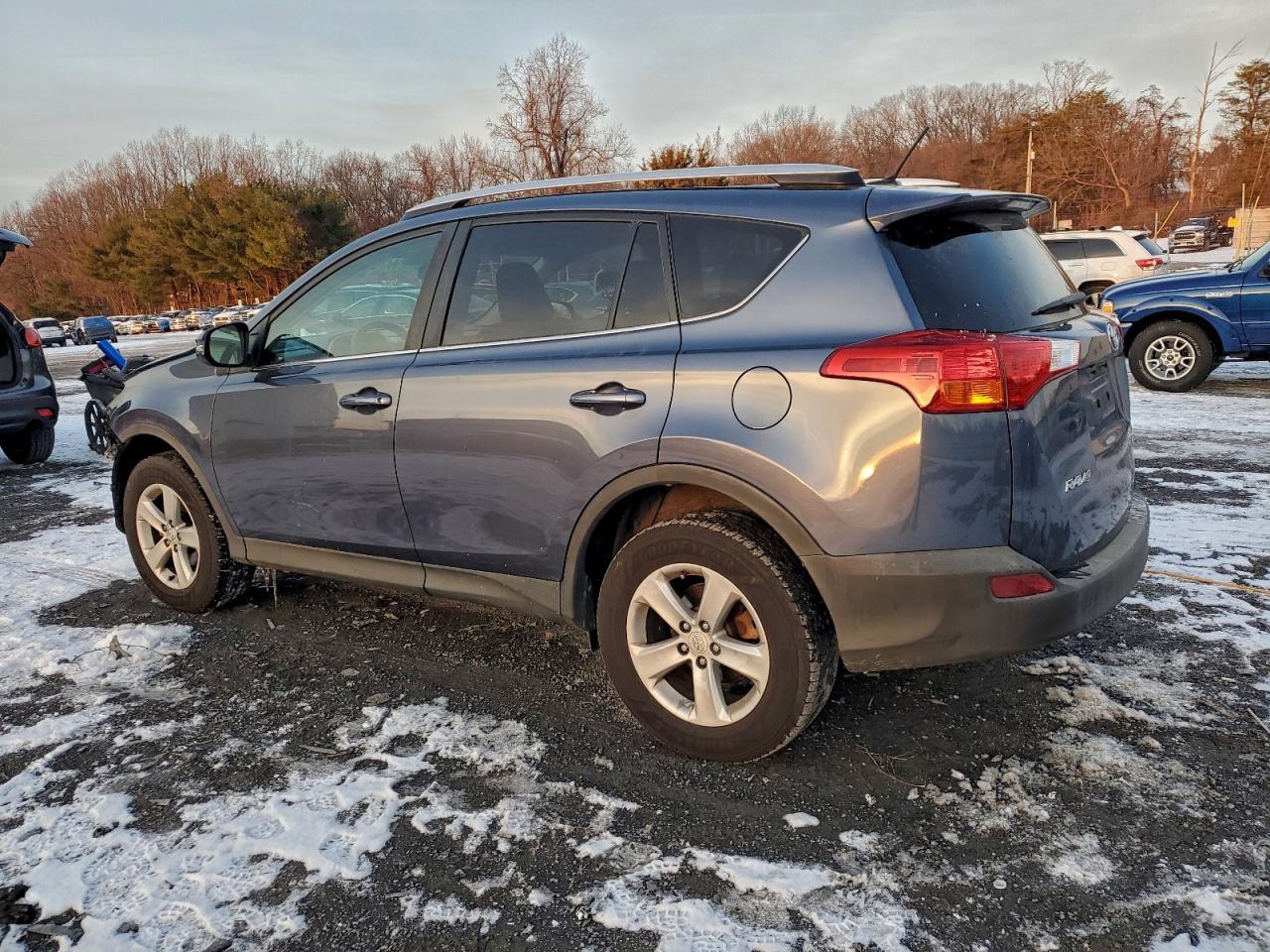 2013 TOYOTA RAV4