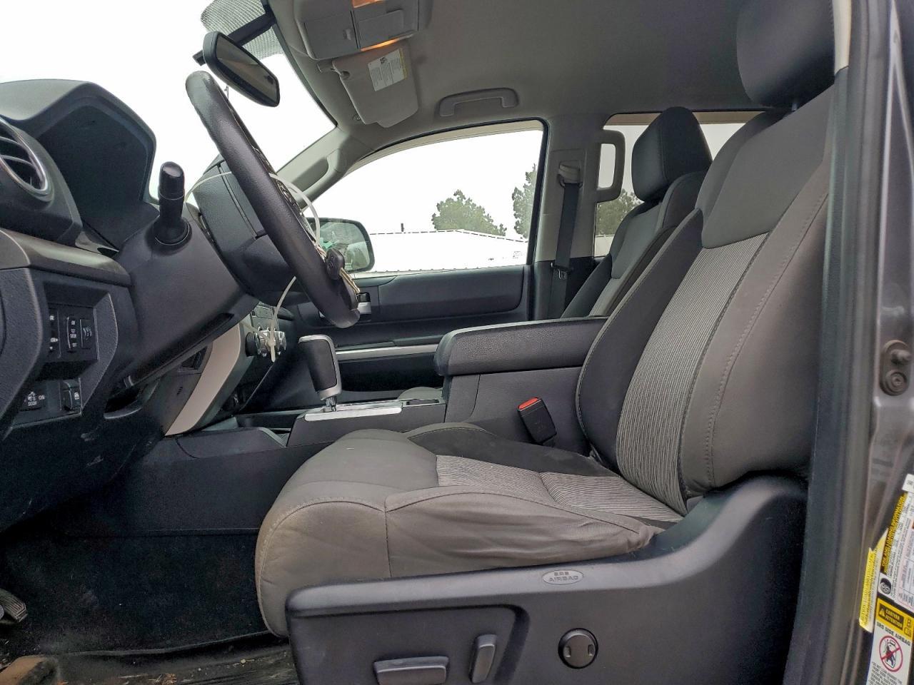 2017 TOYOTA TUNDRA