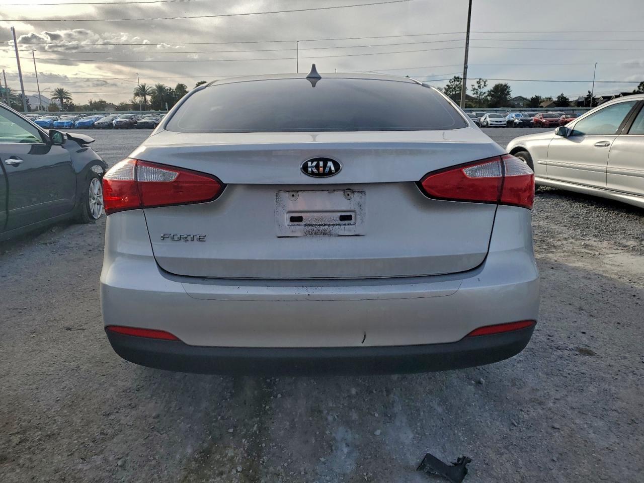2016 KIA FORTE