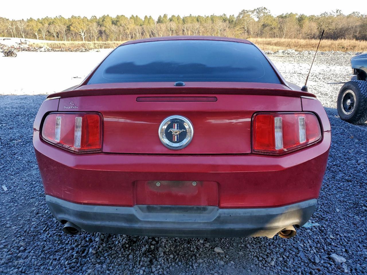 2011 FORD MUSTANG