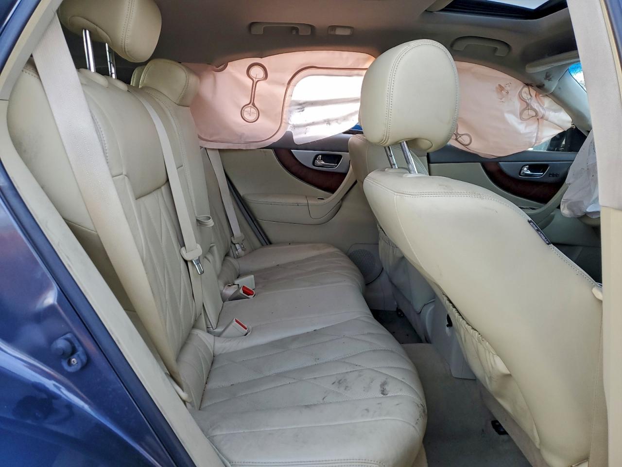 2011 INFINITI FX35