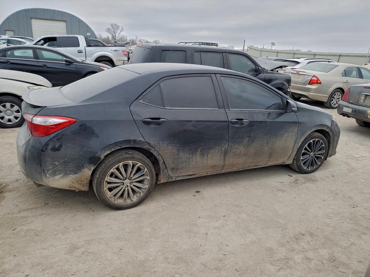 2015 TOYOTA COROLLA