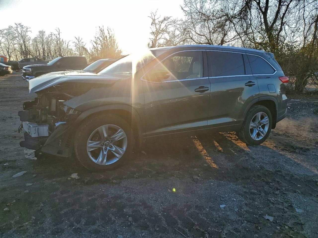 2017 TOYOTA HIGHLANDER