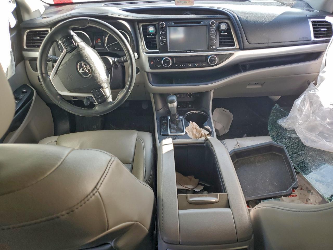 2019 TOYOTA HIGHLANDER