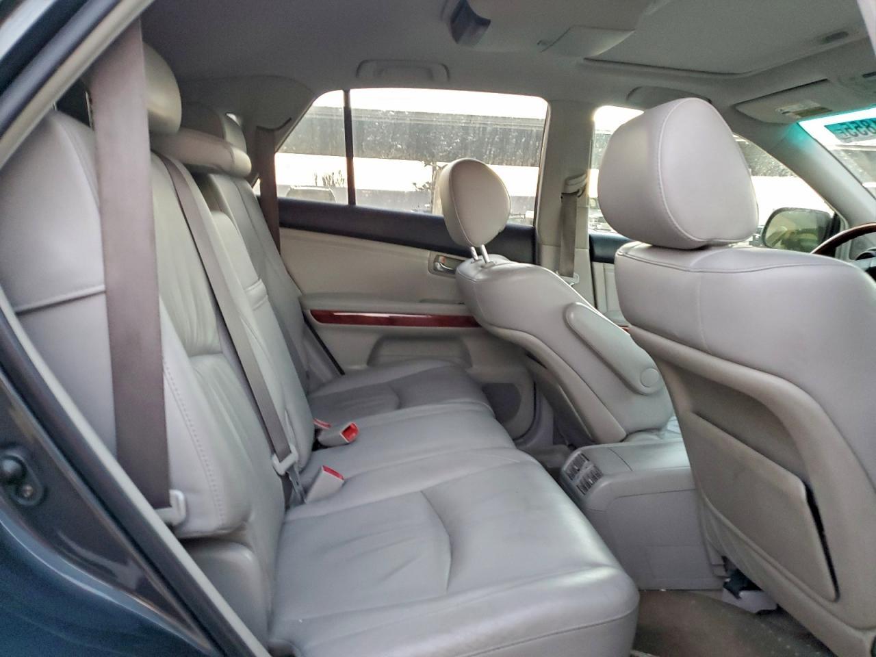 2004 LEXUS Rx 330