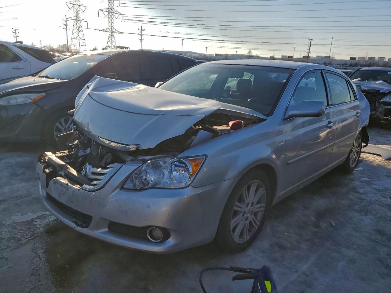 2010 TOYOTA Avalon