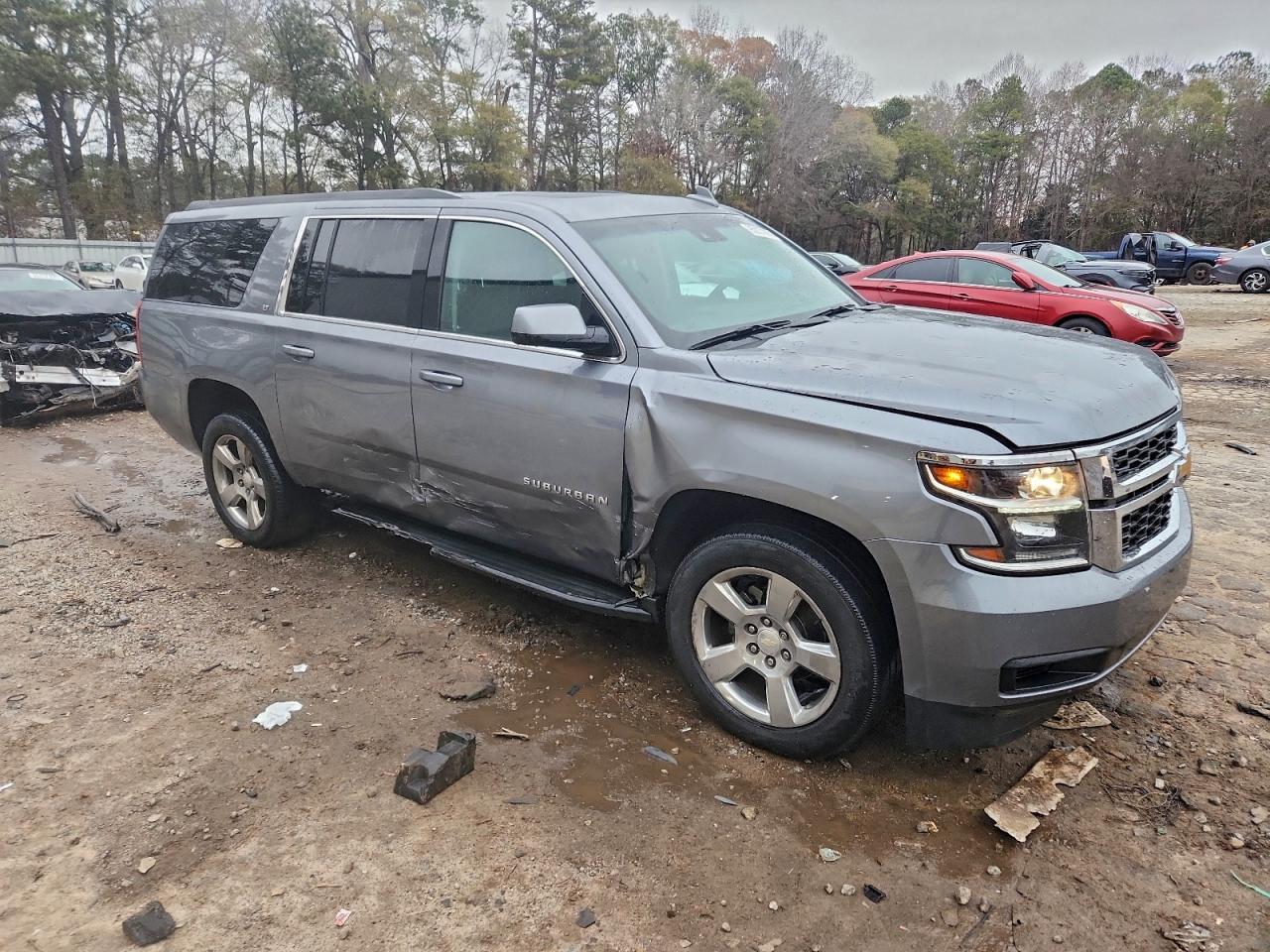 2018 CHEVROLET Suburban
