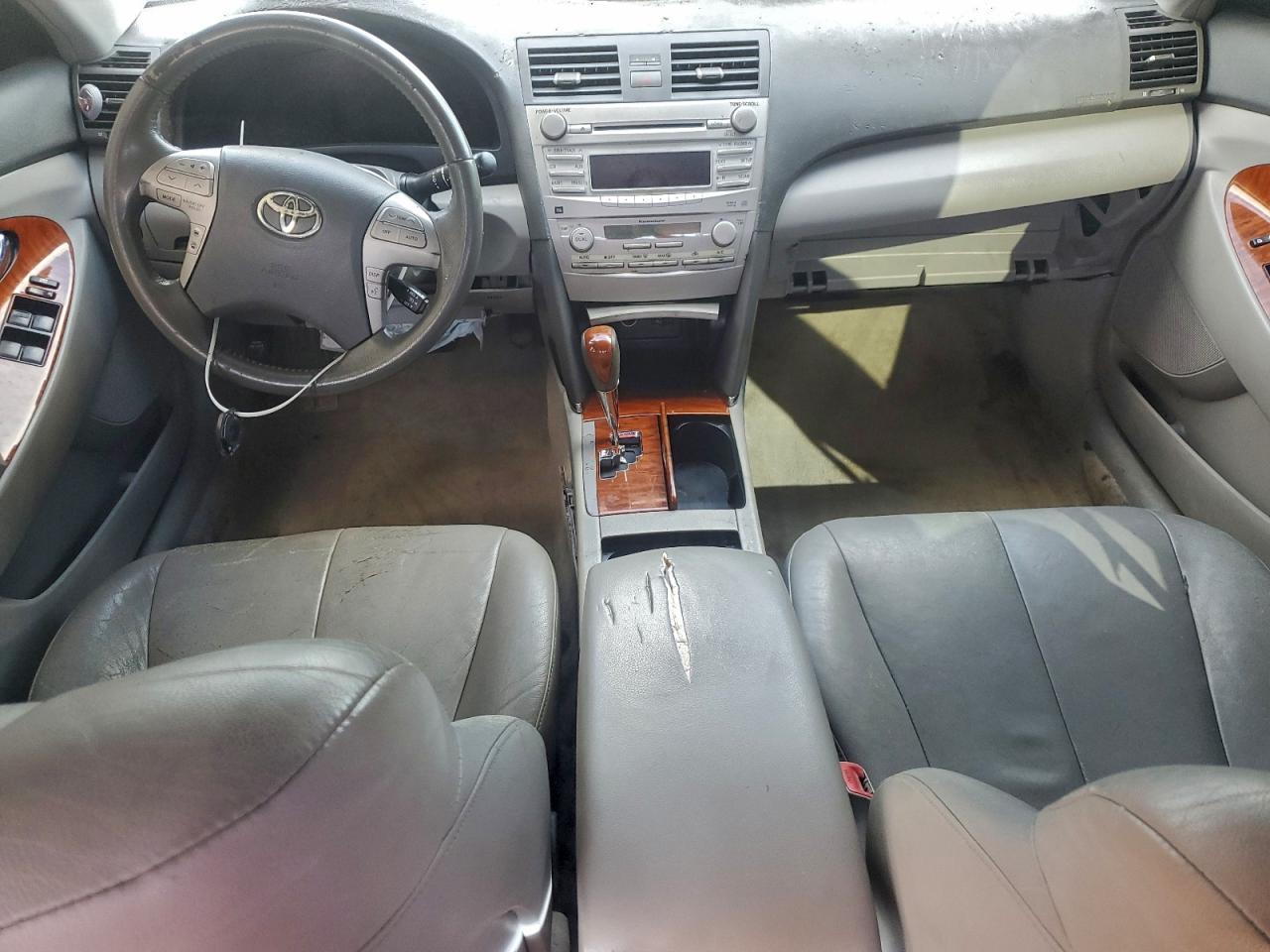 2010 TOYOTA CAMRY