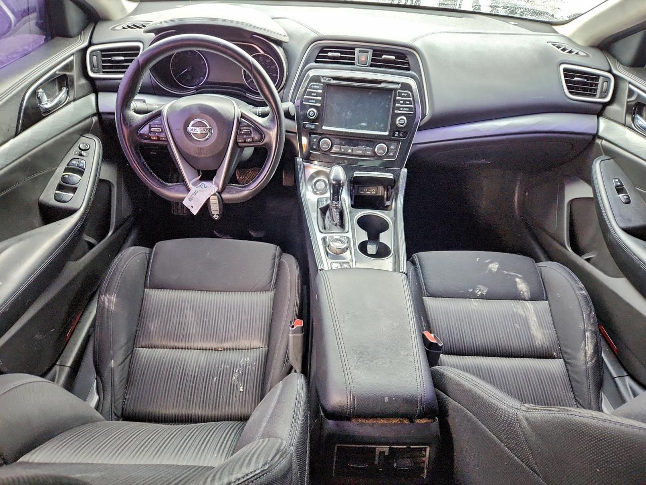 2017 NISSAN Maxima