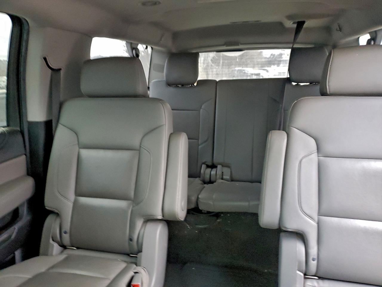 2018 CHEVROLET Suburban