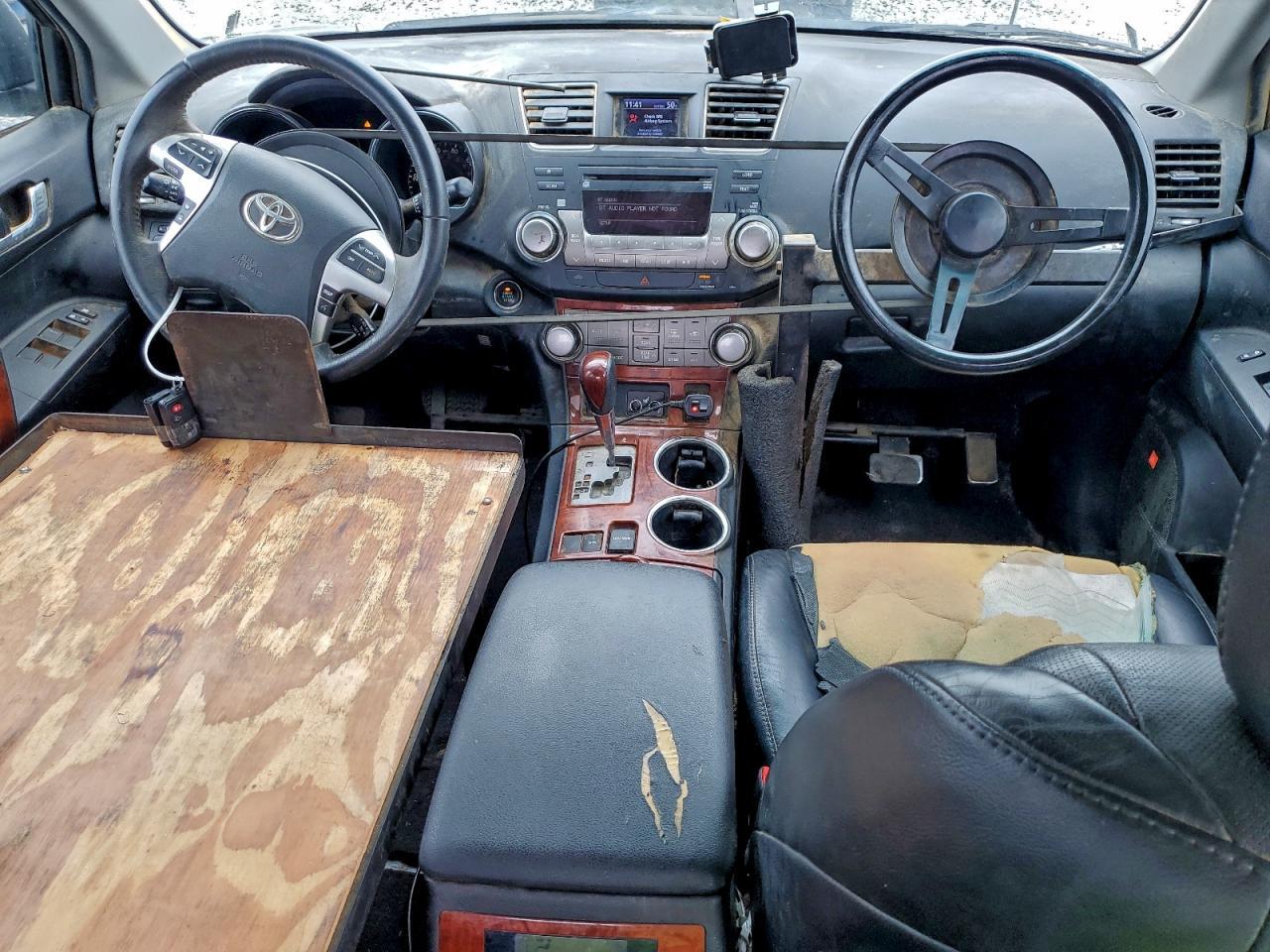 2012 TOYOTA HIGHLANDER
