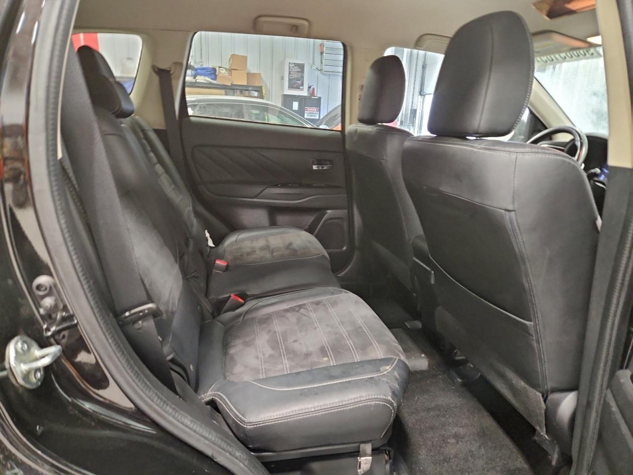 2018 MITSUBISHI outlander