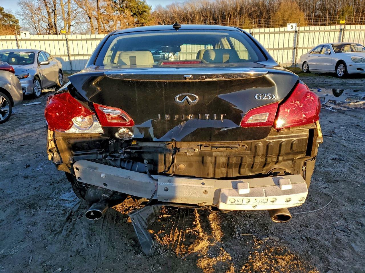 2012 INFINITI G25