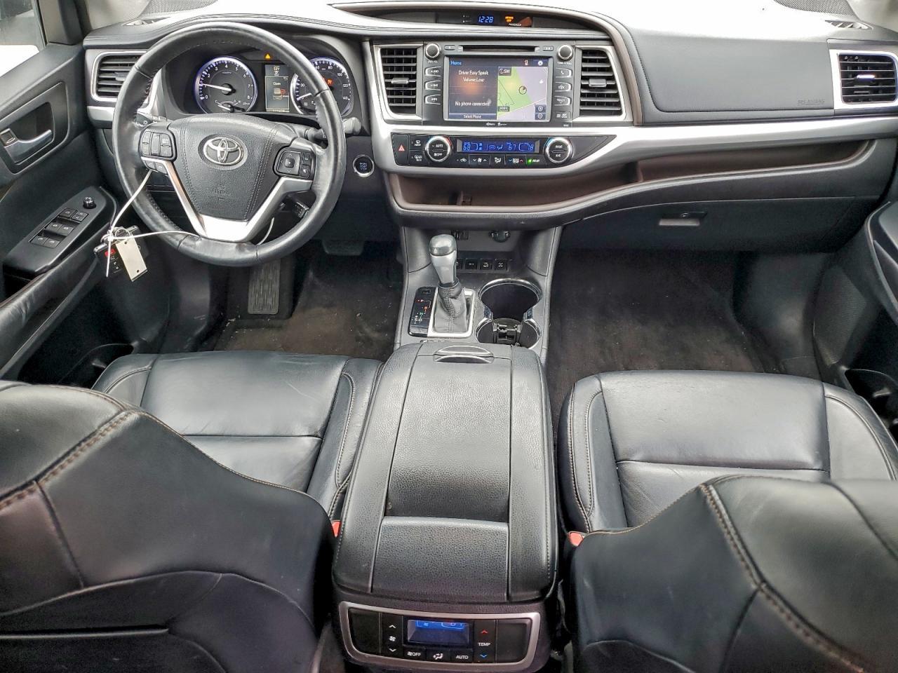 2015 TOYOTA HIGHLANDER