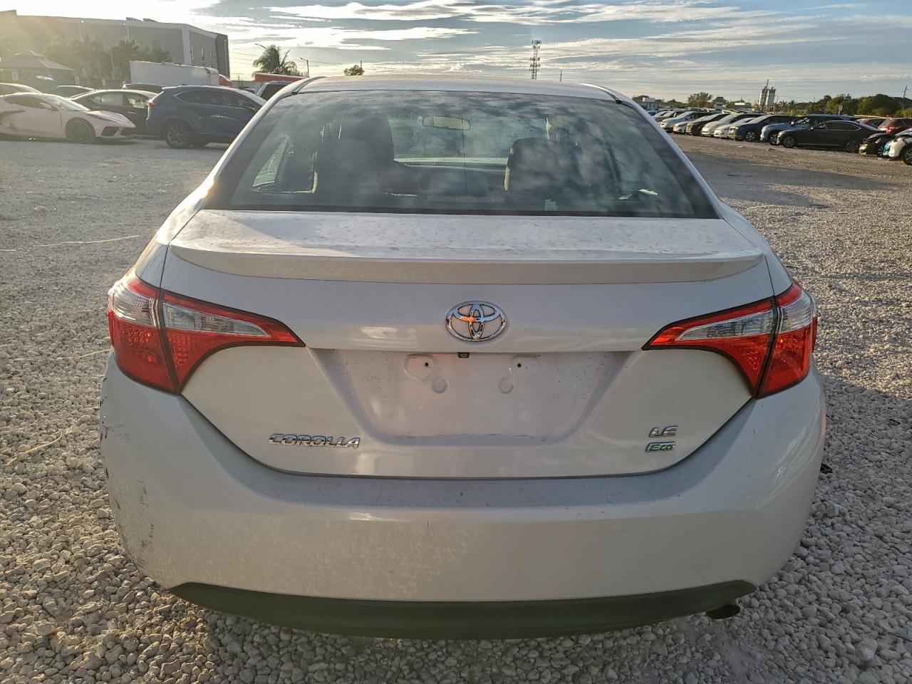 2014 TOYOTA COROLLA