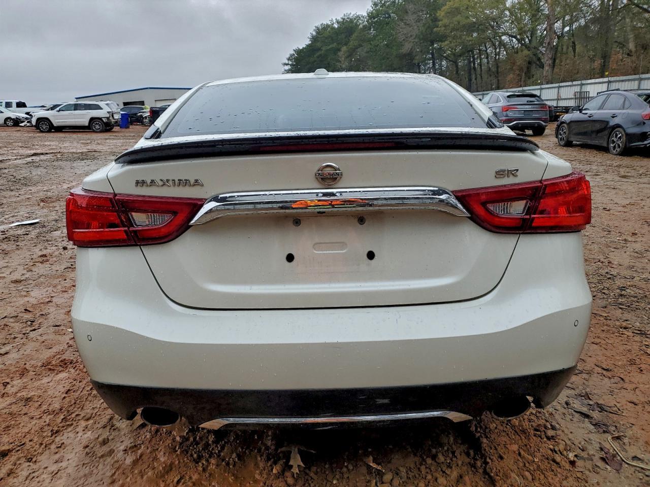2017 NISSAN Maxima