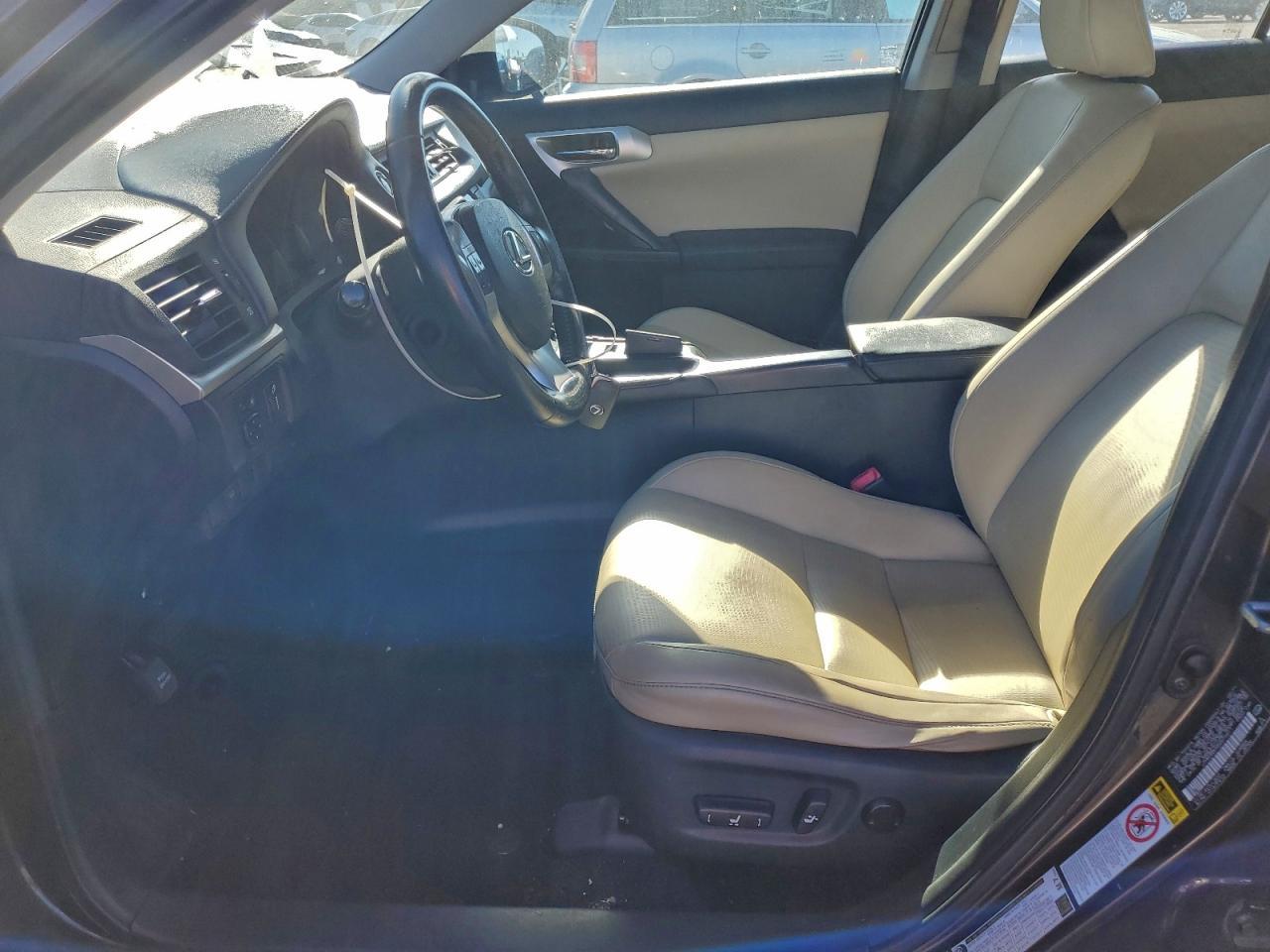2011 LEXUS CT 200