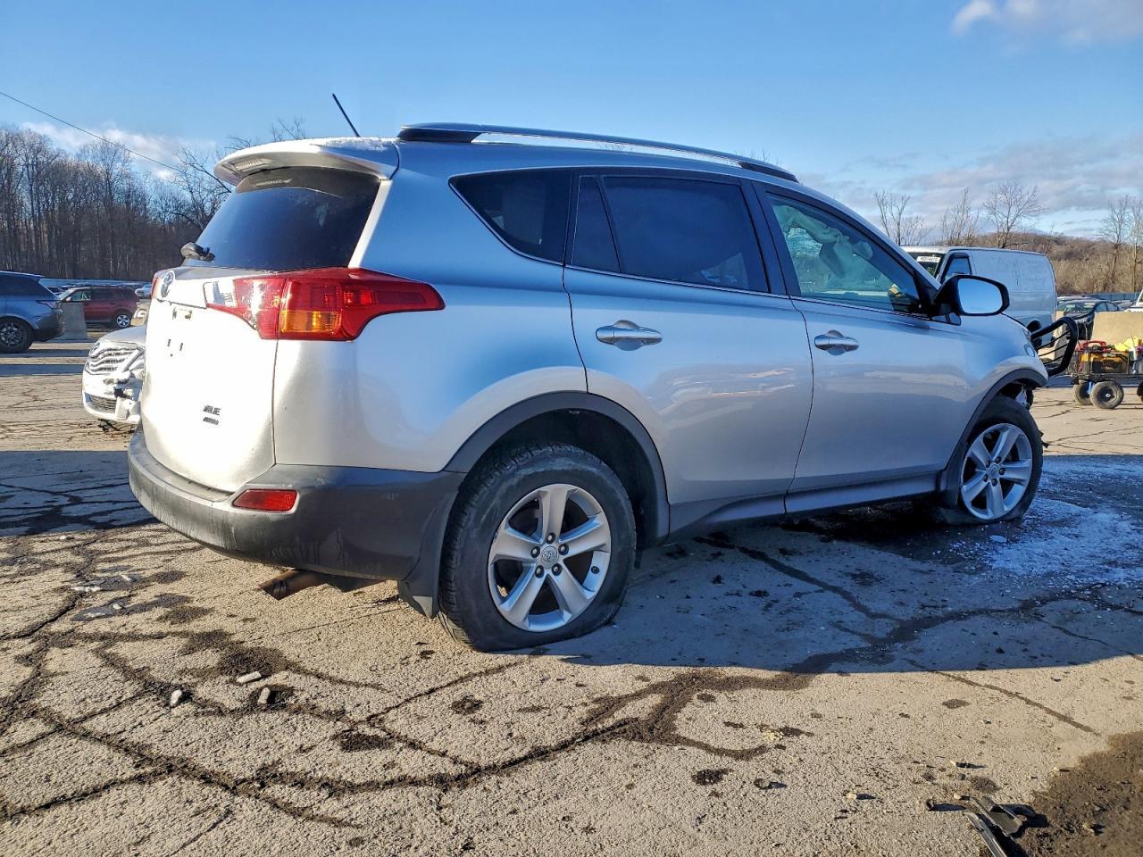 2014 TOYOTA RAV4