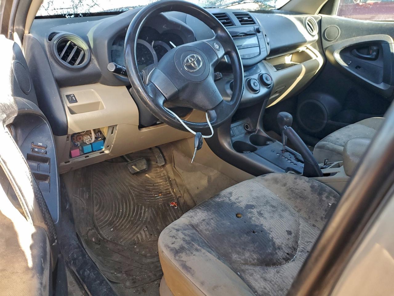2011 TOYOTA RAV4