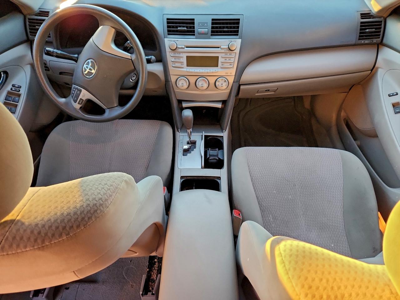 2011 TOYOTA CAMRY