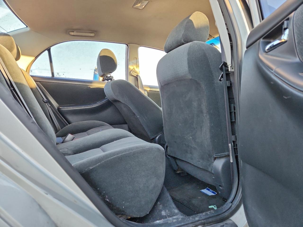 2004 TOYOTA COROLLA