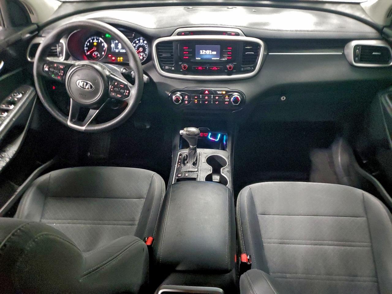 2017 KIA SORENTO